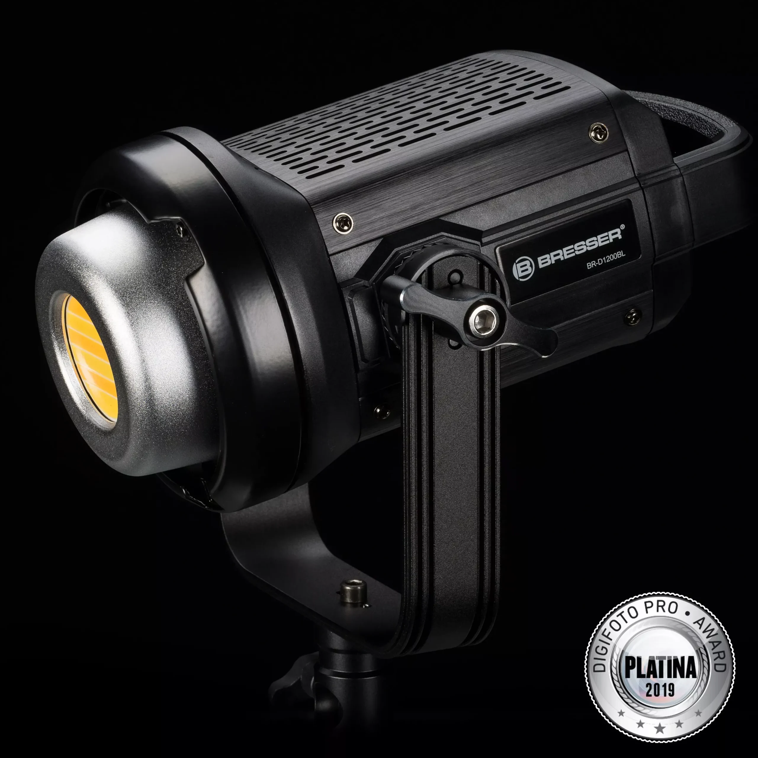 BR-D1200BL COB LED Studiolampe 120W mit Bowens-Anschluss für Softboxen>Bresser Cheap
