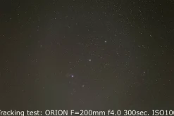 Foto-Montierung mit Feldstativ und Polwiege><noscript><img width=